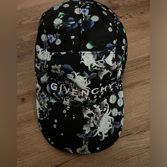 Authentic Givenchy hat - Picture 2 of 6